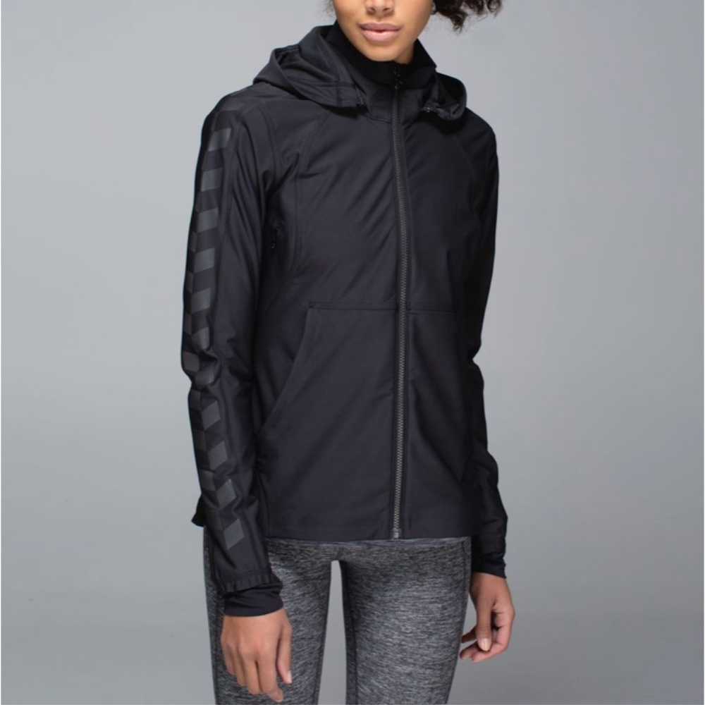 Lululemon Feelin' Frosty Softshell